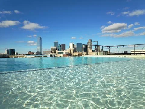 Stunning infinity pool view over the skyline of Dallas Stock Photos