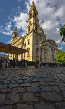 A stunning low-angle view of a grand historic cathedral with twin towers Foto stock