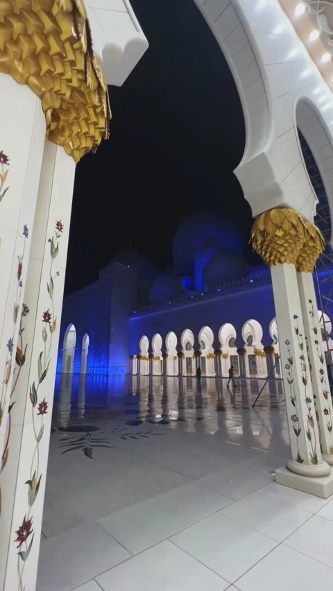 Stunning night view of Sheikh Zayed Grand Mosque courtyard and pillars in Abu Stock Footage 340256112