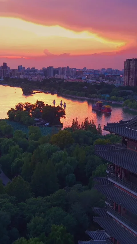Stunning Sunset over Daming Lake and Chaoran Tower in Jinan City Stock Footage 331121200