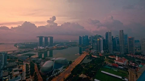 Stunning time lapse video with shift from night to day or sunrise at Singapore Видео 93548930
