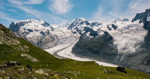Stunning time-lapse view of Monte Rosa from Riffelsee in summer Видео 158558243