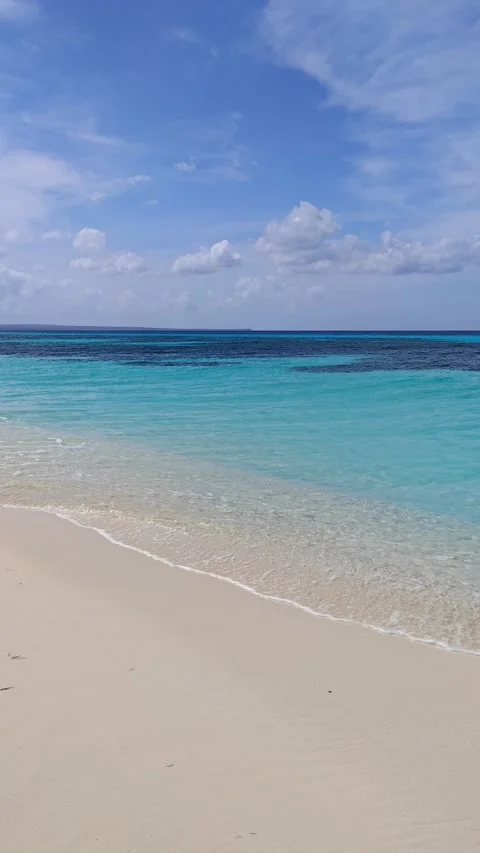Stunning Turquoise Water and Pristine White Sand Beach in Bahia de las Aguilas Video stock 330973472