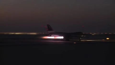 Stunning Video of B-1 Lancer in Action. Takeoff and Landing 030 Stock Footage 166440163