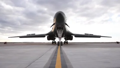 Stunning Video of B-1 Lancer in Action. Takeoff and Landing 054 Video stock 166440813
