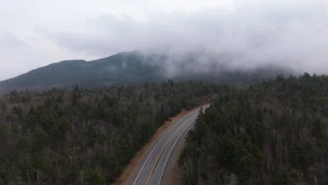 A stunning view of iconic Mount Washington in New Hampshire during the Fall Stock Footage 305819905