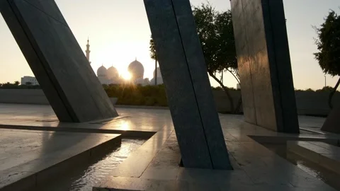 Stunning view of iconic Sheikh Zayed Mosque in Abu Dhabi. Stock Footage 316475914