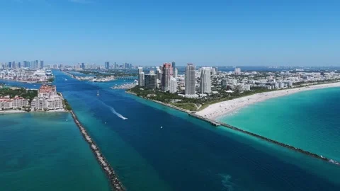 Stunning view of Miami Beach showcasing South Pointe Park. Clear blue waters Stock Footage 281936756