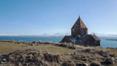 Stunning view on Sevanavank Monastery near of Sevan Lake and snowy mountains Foto stock