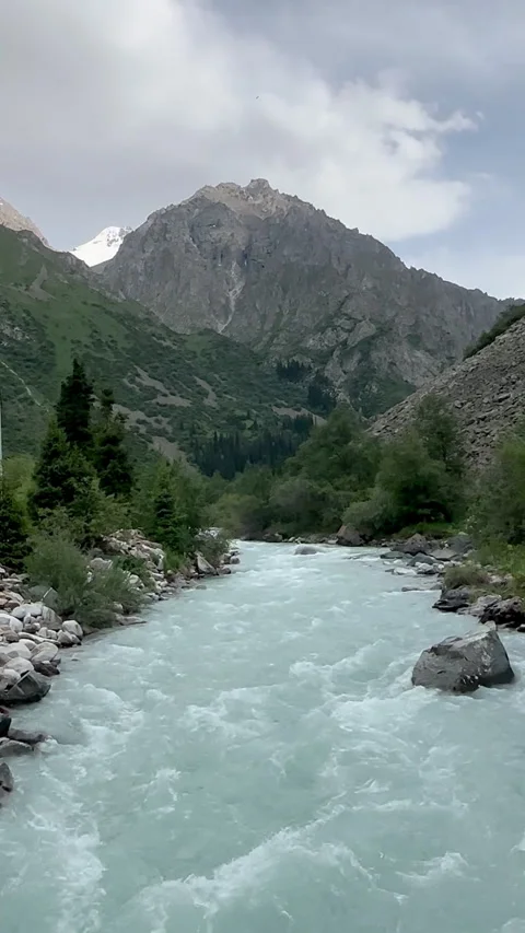 A stunning visual of  Al -Arca River, Kyrgyzstan Видео 314849425