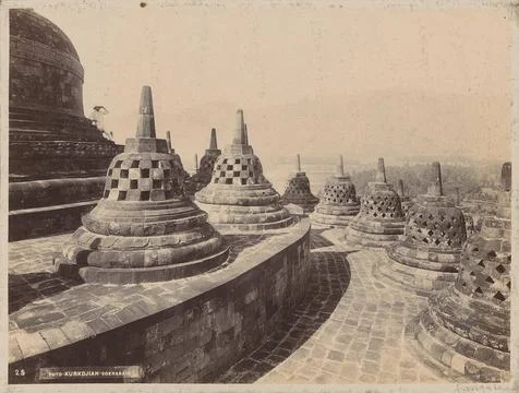 Stupas of the Borubudur on Java. Part of travel album with forty photos of... 스톡 사진