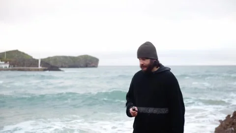 Sturdy looking man with a beard Stock Footage 146613814