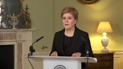 Sturgeon praises Queen’s ‘dedication’ and ‘devotion’ following death at Balmora Vídeos de archivo 208809729