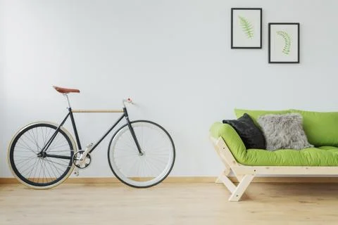 Stylish bicycle in the loft Stock-Fotos
