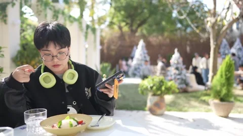 A stylish cafe that is a hot topic on SNS in Shanghai, China. Many people are 動画素材 300930848