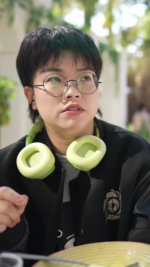 A stylish cafe that is a hot topic on SNS in Shanghai, China. Many people are Видео 302582243