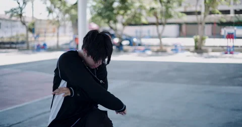 A stylish man is having fun freestyle dancing alone. Stock-Footage 313173840