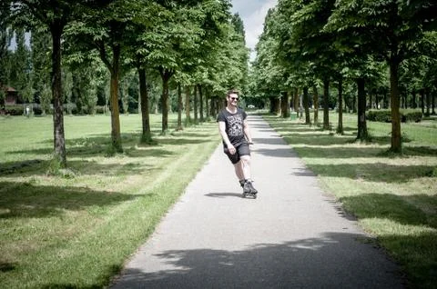 Stylish man in the park Stock-Fotos