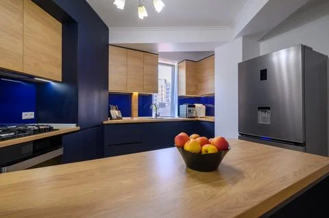 Stylish studio studio apartment with kitchen open to living room Foto stock