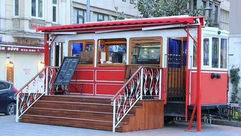 Stylized cafe in the old tram wagon Vídeos de archivo 71380804