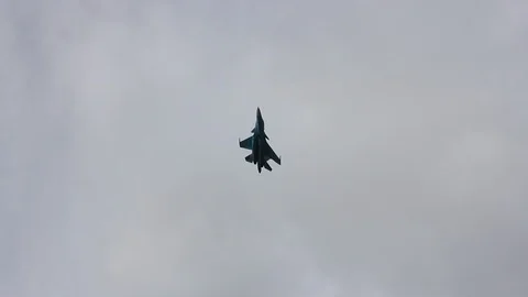 Su-34 showing maneuvers. Stock Footage 93516150