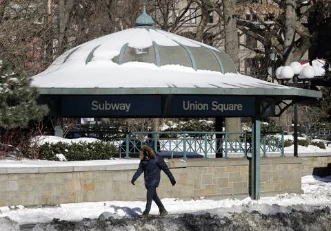 Sub Zero Temperatures New York, USA - 07 Jan 2018 Stock Photos