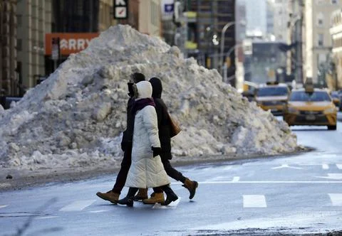 Sub Zero Temperatures New York, USA - 07 Jan 2018 Stock Photos