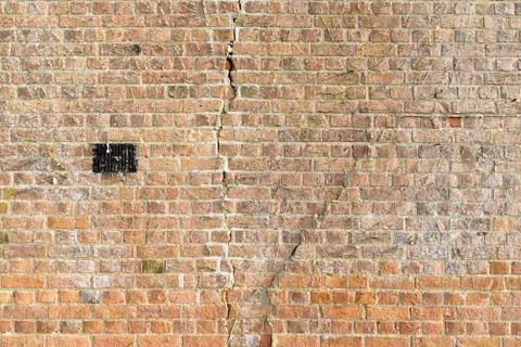 Subsidence cracks brick wall Stock Photos