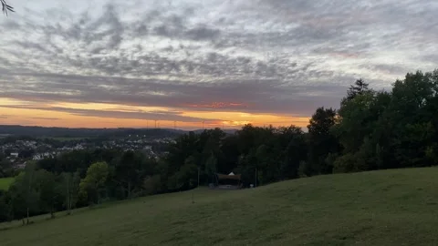 Subtle Right Pan of Sunset Colors in 4K Video stock 317583438