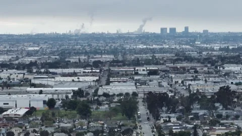 Suburb and Industry of Compton California Drone Aerial Footage 库存影片 335394908