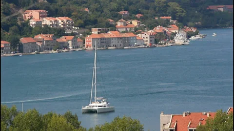 Suburb, sea, catamaran Video stock 32962976