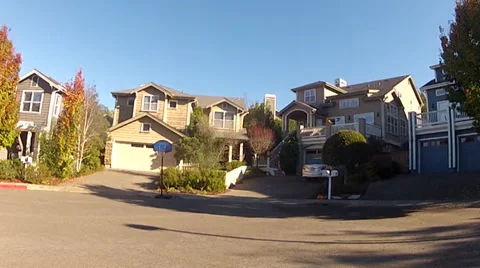 SUBURBAN CUL DE SAC Stock Footage 35302247