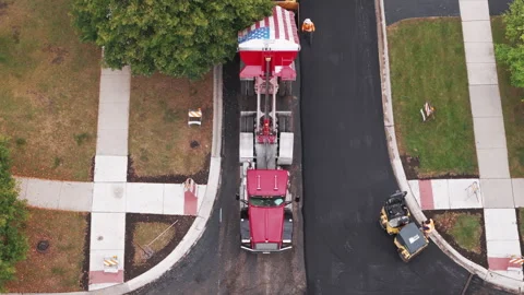 Suburban roadwork development new asphalt road and real estate houses. 스톡 동영상 296086622