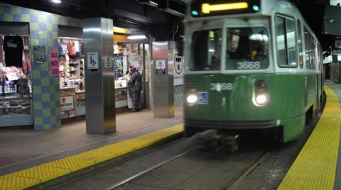 Subway Entering Station Video stock 25846589