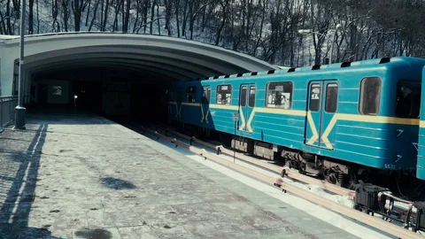 The subway leaves the tunnel Stock Footage 87285677