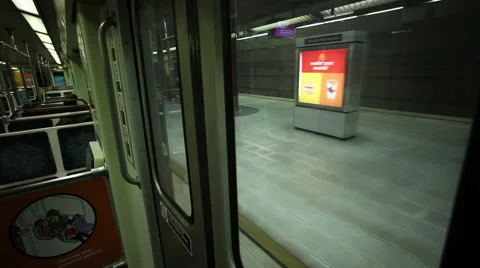 Subway platform Stock Footage 46805675