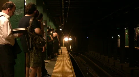 Subway Platform - train arrival Video stock 460234