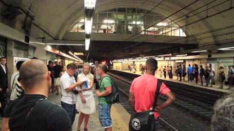 Subway pulls into station in Rome Stock Footage 39347729