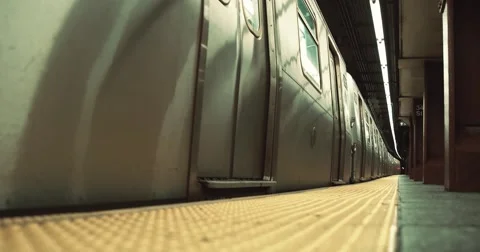 Subway train departs 4k 스톡 동영상 46025111