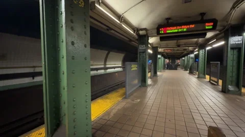 Subway train passing through Clark Street station in Brooklyn, New York 스톡 동영상 312182420