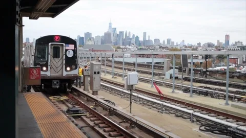 Subway train pulls into Smith and 9th street station Stock Footage 98633519