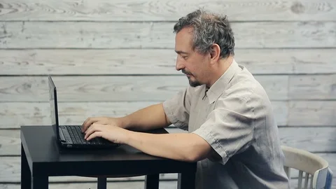 The success of freelancer working at the computer Stock Footage 102152784