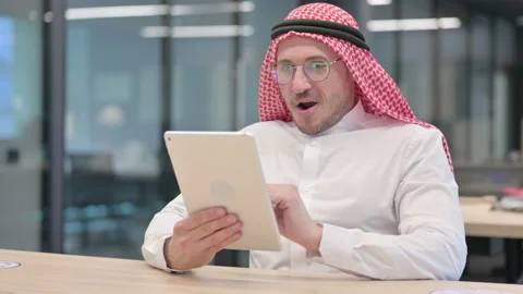 Successful Middle Aged Arab Man Celebrating on Tablet 스톡 동영상 152520844