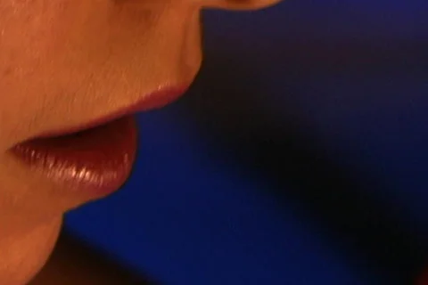 Sucking on a Cherry 動画素材 111449