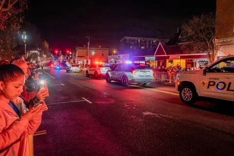 Suffern, NY - US - Dec 2, 2023 Wide landscape view of crowds watching illum.. Stock Photos