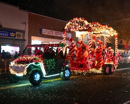Suffern, NY - US - Dec 2, 2023 Horizontal view of an illuminated float in t.. Stock Photos