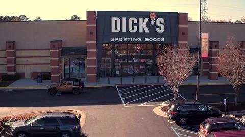 Suffolk VA, 11/29/2019 Dick's Sporting Goods on Black Friday Stock Footage 120601955