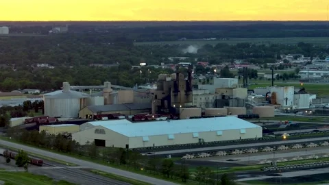 Sugar Beet Factory At Sunset During The Summer Video stock 197920109