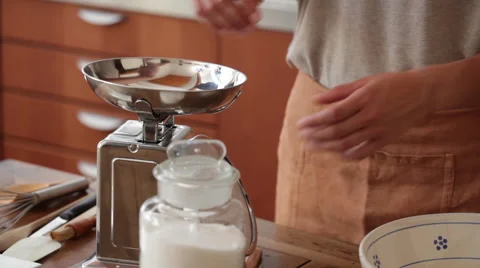 Sugar for a cake Video stock 62227104