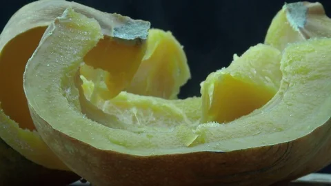 Sugar fall on boiled pumpkin slices 動画素材 82230067